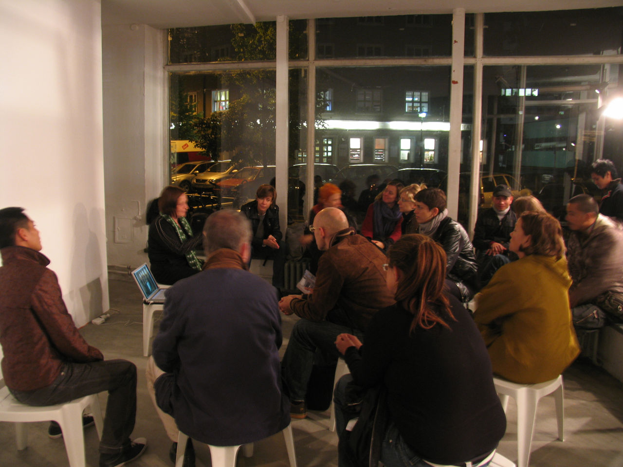 Photographic documentation of RYLLEGA Berlin (Talk: Hanoi's art scene and Ryllega Hanoi, 16 September 2008)